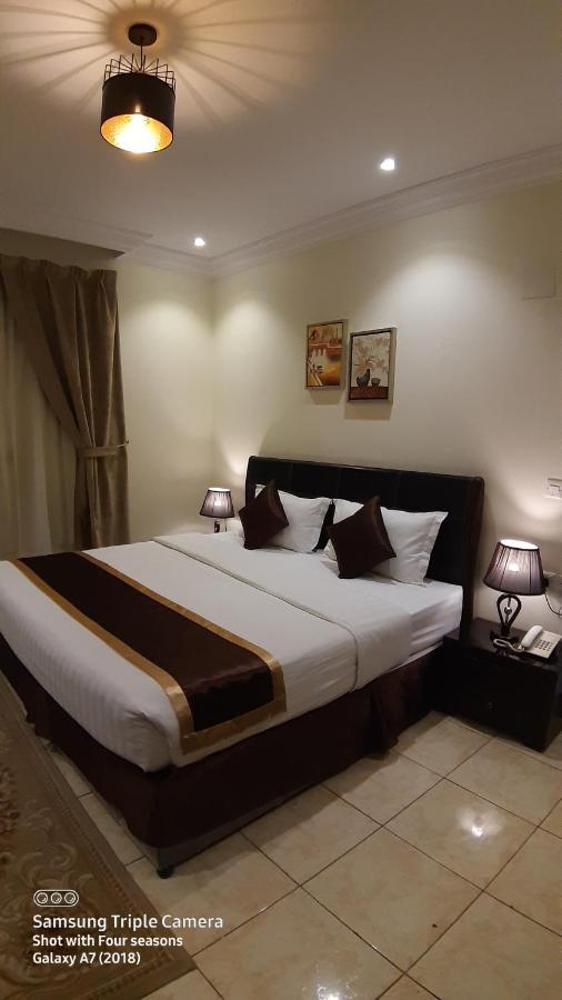 Al Rawda - Hotel Табук Екстериор снимка