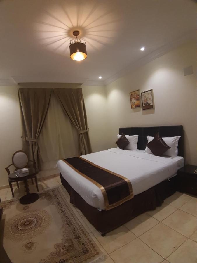 Al Rawda - Hotel Табук Екстериор снимка