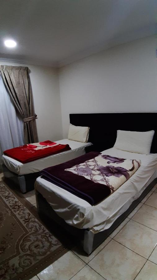 Al Rawda - Hotel Табук Екстериор снимка