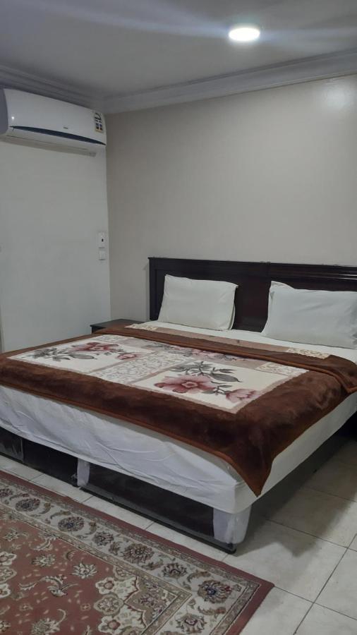 Al Rawda - Hotel Табук Екстериор снимка