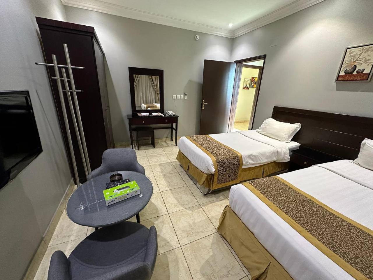 Al Rawda - Hotel Табук Екстериор снимка