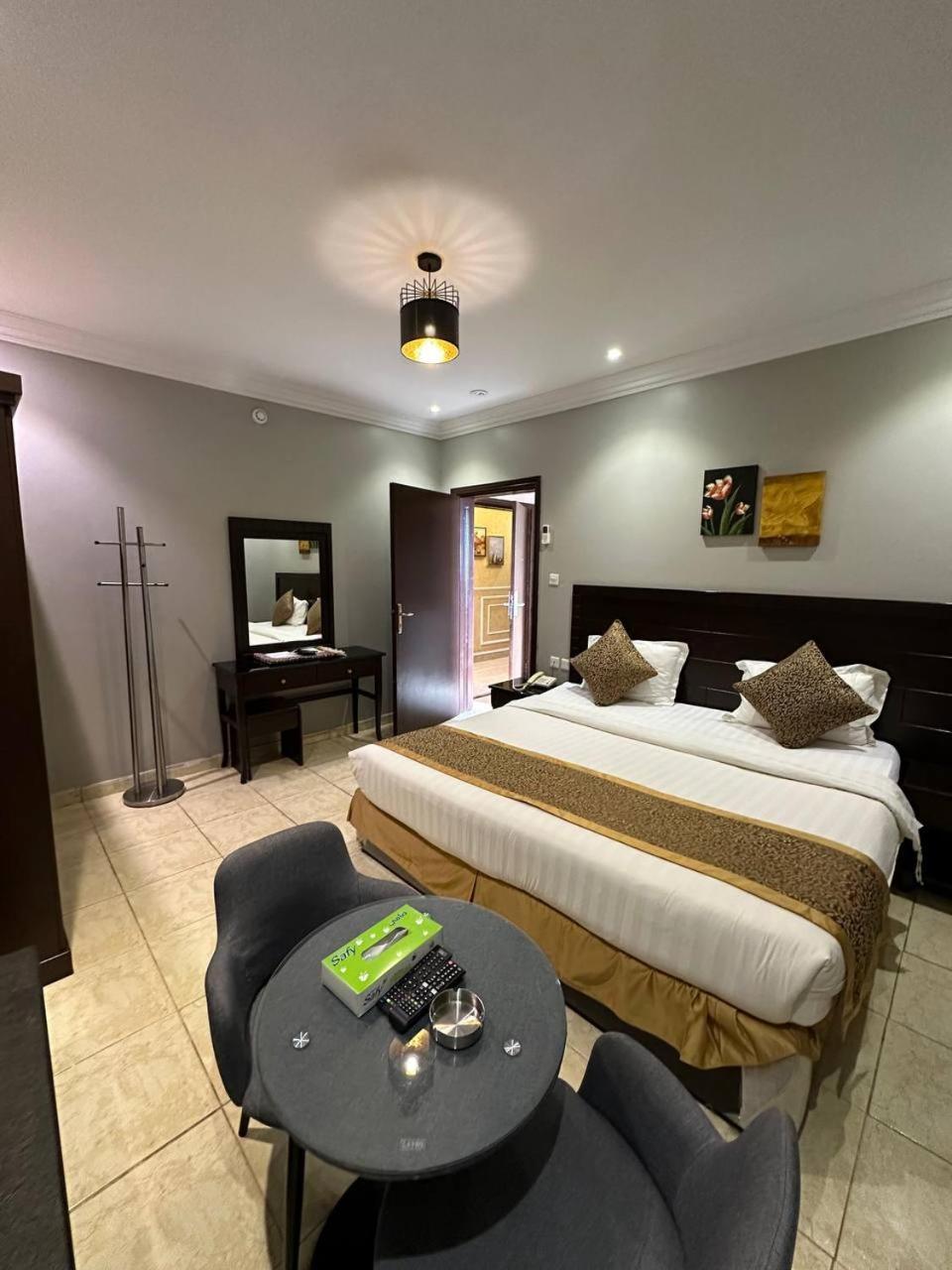 Al Rawda - Hotel Табук Екстериор снимка